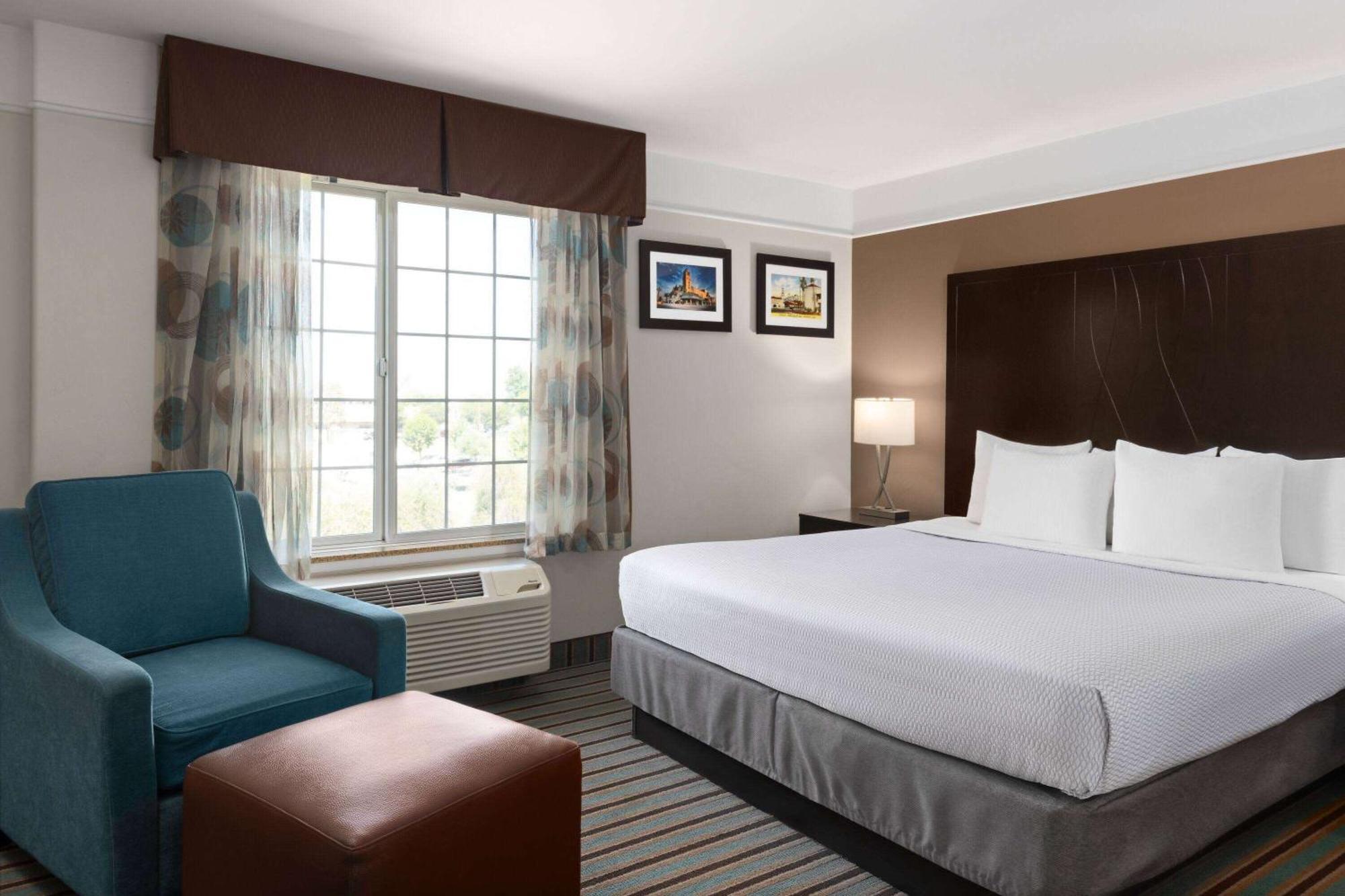 La Quinta By Wyndham Bakersfield North Hotel Екстериор снимка