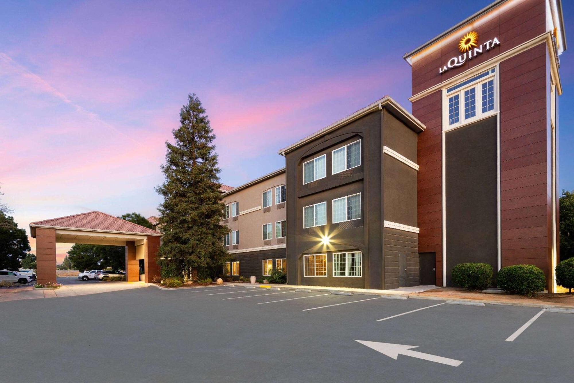 La Quinta By Wyndham Bakersfield North Hotel Екстериор снимка